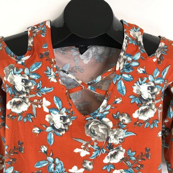 Rue21 Floral Cold Shoulder Top Size Small Orange Criss-Cross Stretch Knit Casual - Picture 2 of 9